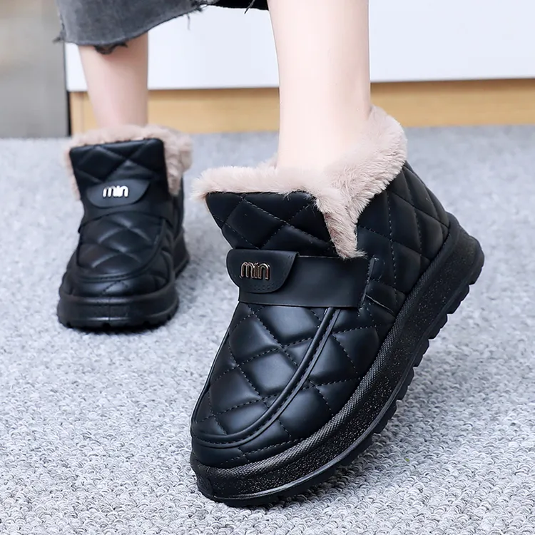 冬季雪地靴女2025新款加绒加厚保暖防水短靴厚底东北大棉鞋一脚蹬