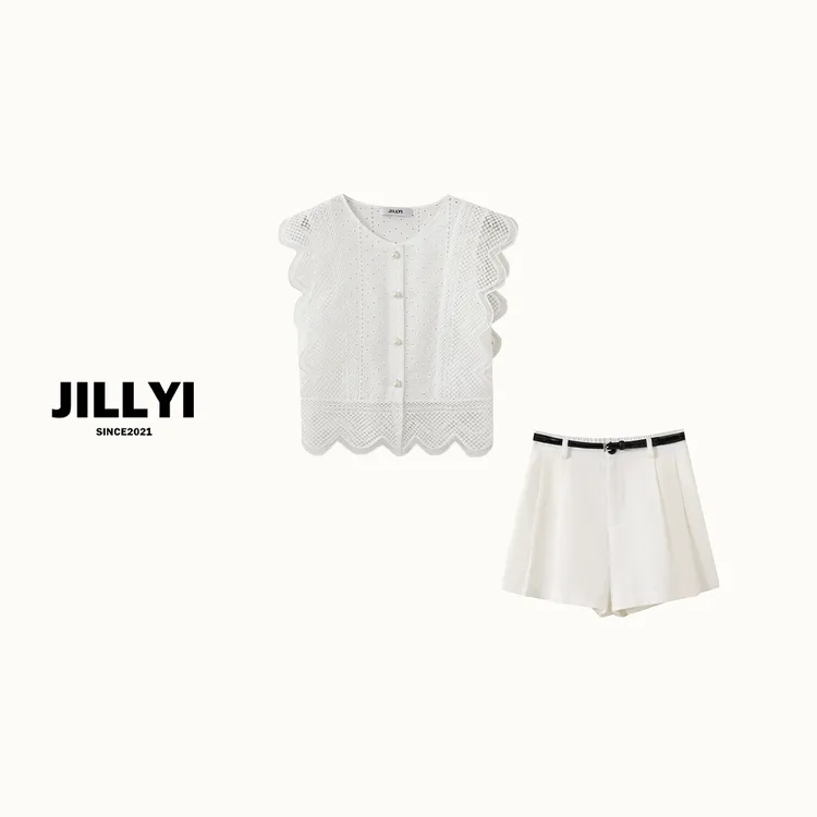 jillyi【奶油布蕾】+【纯白百合】白色圆领镂空上衣+纯白色短裤套装