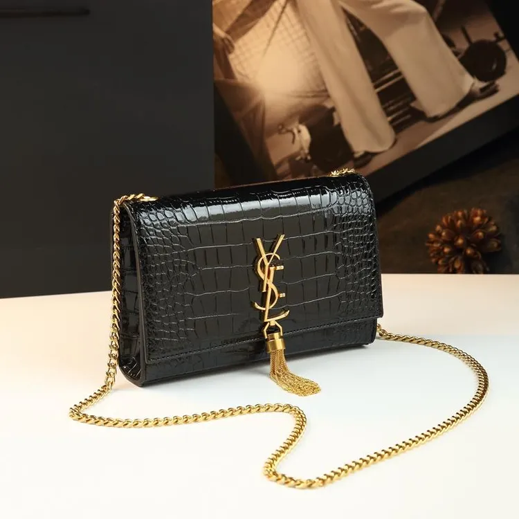 2025款情人节链条流苏信封包单肩斜挎百搭小方包鳄鱼纹手拿包包女