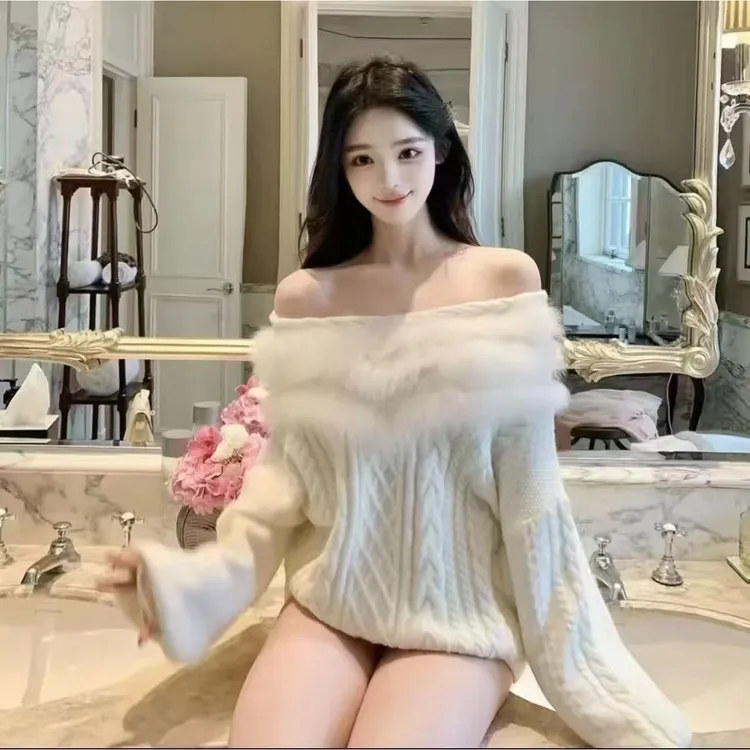 气质肩蓝色毛毛针织毛衣女秋冬季加厚韩系巨好看慵懒纯欲露肩上衣