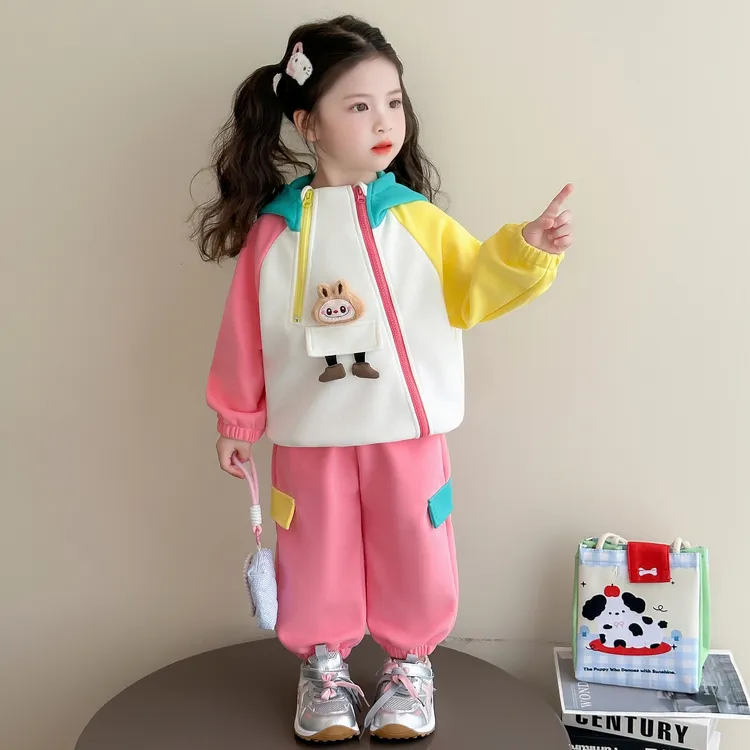 女童秋装套装2025新款4-6岁幼儿园潮款小童女宝春秋季洋气两件套