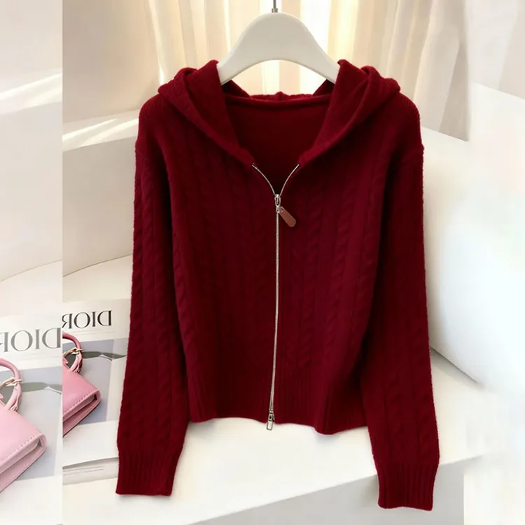 红色连帽双拉链毛衣外套女2025新款秋冬大码胖mm针织开衫带帽上衣