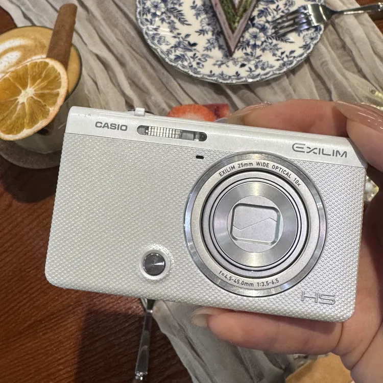 95新 Casio/卡西欧 zr70 白色 翻转屏 明星同款 编号25a