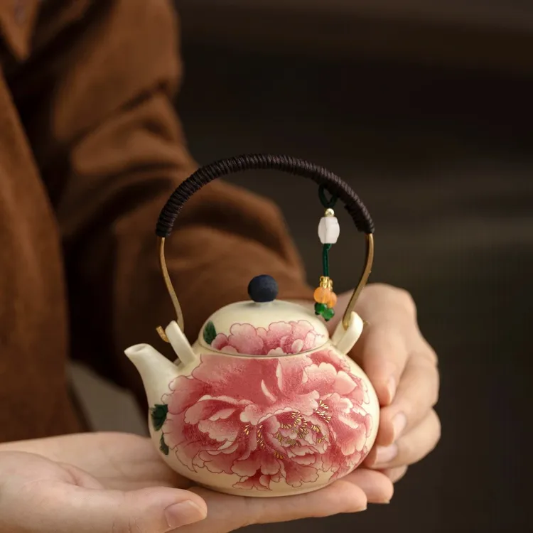 牡丹花青花岩矿白提梁壶家用复古陶瓷功夫茶具高档描金梨壶泡茶壶