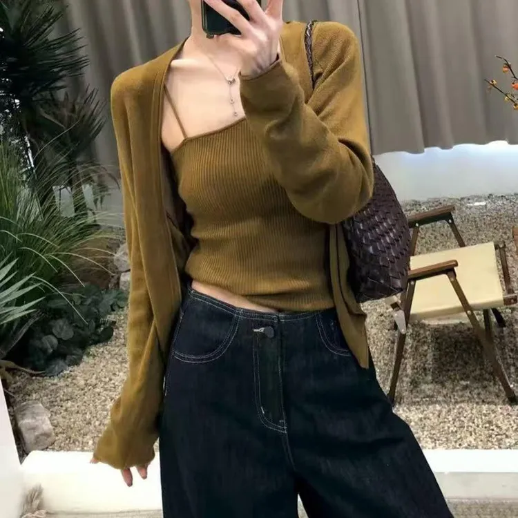 2025春秋季新款女士韩系慵懒风针织开衫时尚气质长袖吊带两件套装