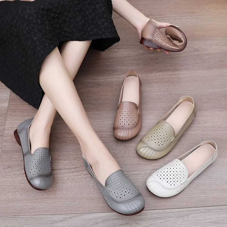 2025夏季新款凉鞋女款复古镂空透气牛筋底防滑洞洞鞋平底妈妈女鞋