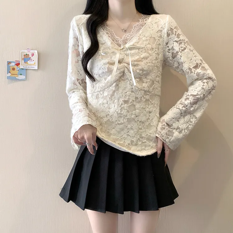 大码女装秋冬新款设计感重工蕾丝加厚磨毛长袖打底衫 3869