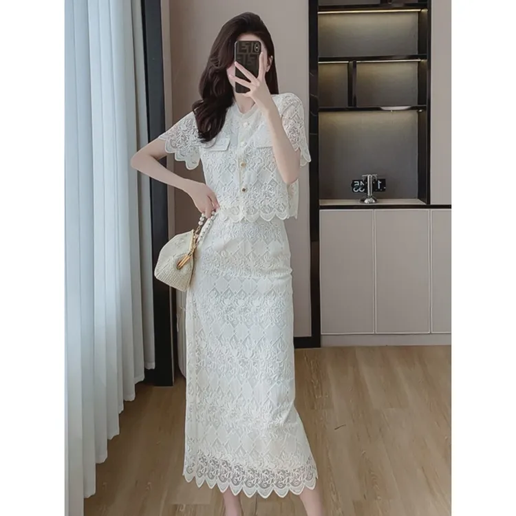 夏日搭配一整套法式小香风蕾丝半身裙两件套女今年流行漂亮套装裙