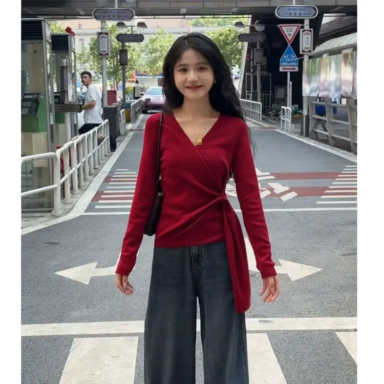 安可拉红色早秋韩系温柔穿搭设计感2025新款高级感长袖女chic上衣