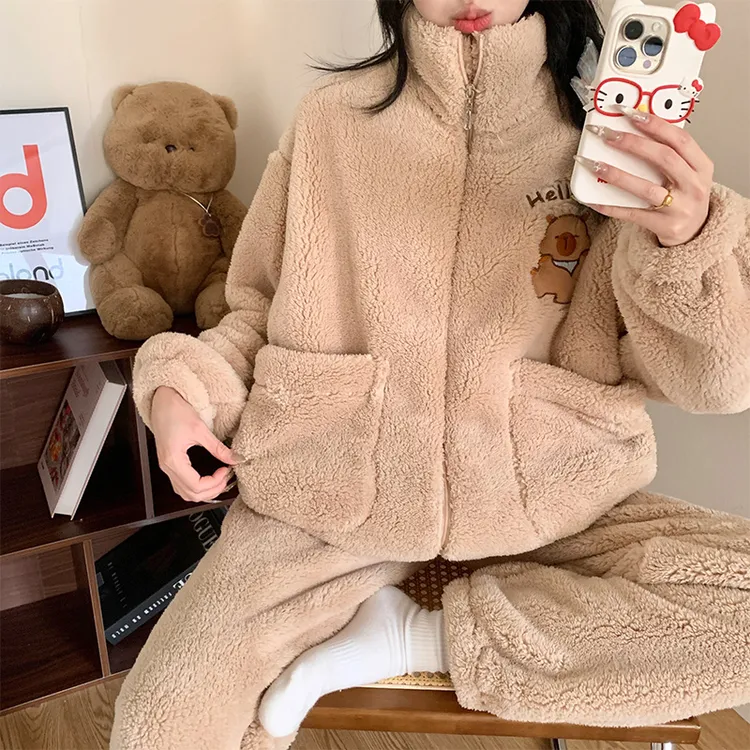 卡通可爱卡皮巴拉睡衣女款秋冬季珊瑚绒保暖加厚毛绒绒长袖家居服