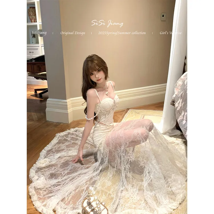 2025新款“人鱼公主”法式复古高级感蕾丝珍珠鱼骨上衣网纱长裙套装