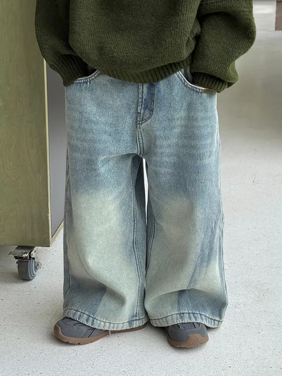 2025冬季新款男童百搭简约直筒保暖加绒牛仔裤儿童复古做旧长裤