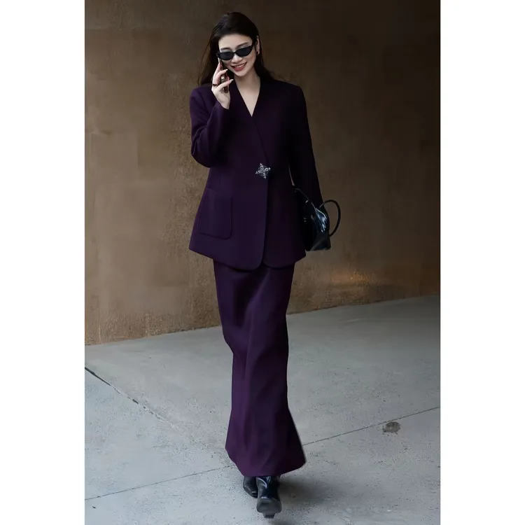 ZEROYK 翎蔻2025秋冬新款设计感洋气时尚宽松西服半身裙两件套女