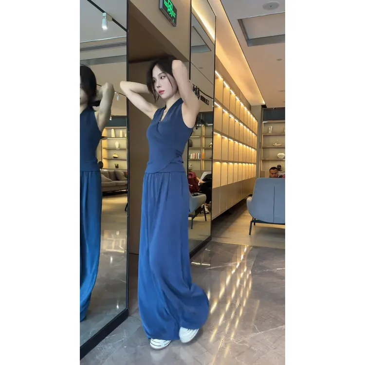 田姜女装 韩版气质V领套装颜色蓝色 黑色
