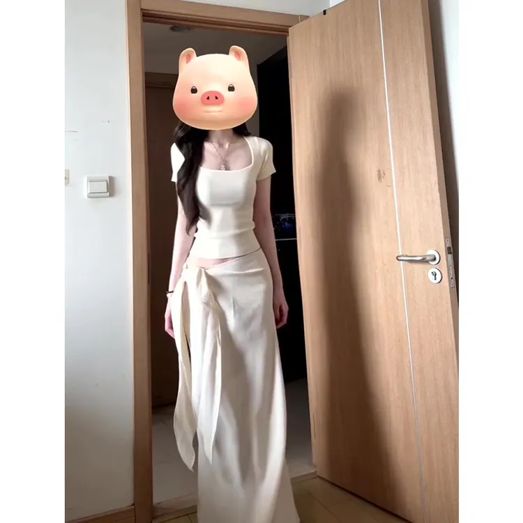 2025夏季新款女韩系穿搭方口领修身针织上衣百搭高腰显瘦半身裙