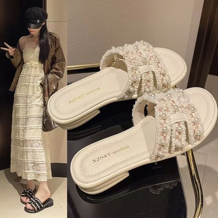 法式珍珠拖鞋女夏外穿2025新款仙女小香风时尚平底一字沙滩凉拖鞋
