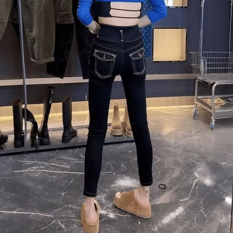 2025秋季新款直筒烟管牛仔裤大码女装高腰显瘦洋气九分小脚裤子女