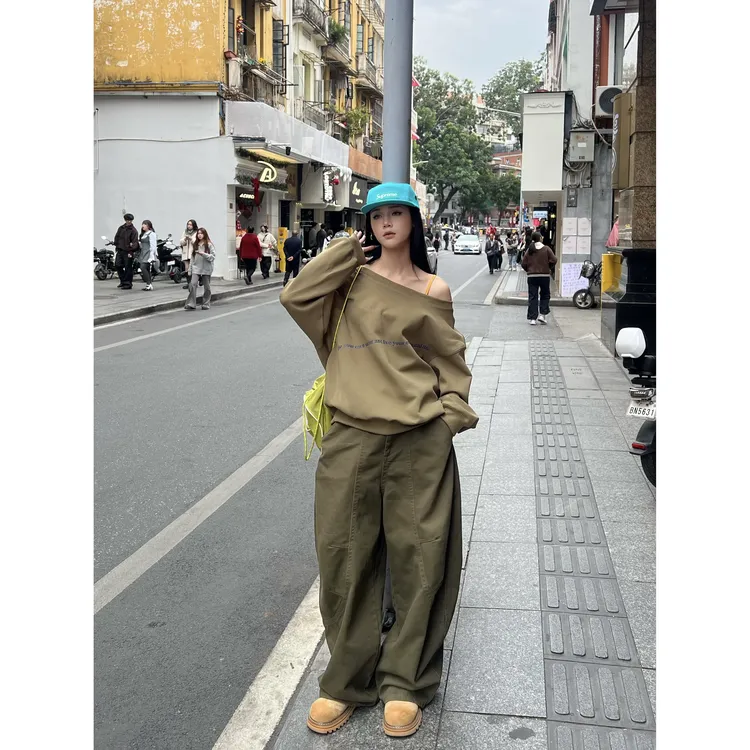 现货 杨九七美式薄款一字肩上衣复古百搭休闲宽松套头卫衣女 7403