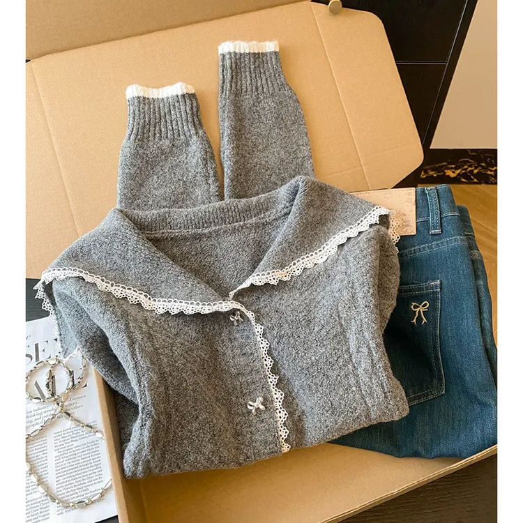 轻奢女装娃娃领蕾丝拼色针织开衫2025秋冬季法式气质宽松长袖毛衣