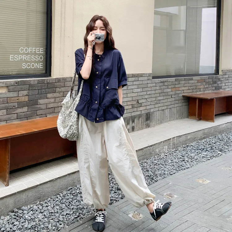 巨好看夏装一整套爆款超火韩里韩气藏青衬衫米白灯笼裤工装两件套