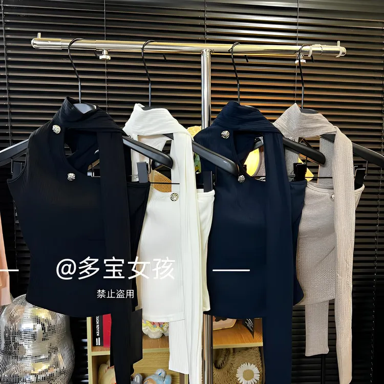 【多宝】早秋新款修身千金风斜肩飘带纯欲风上衣百搭显瘦5266