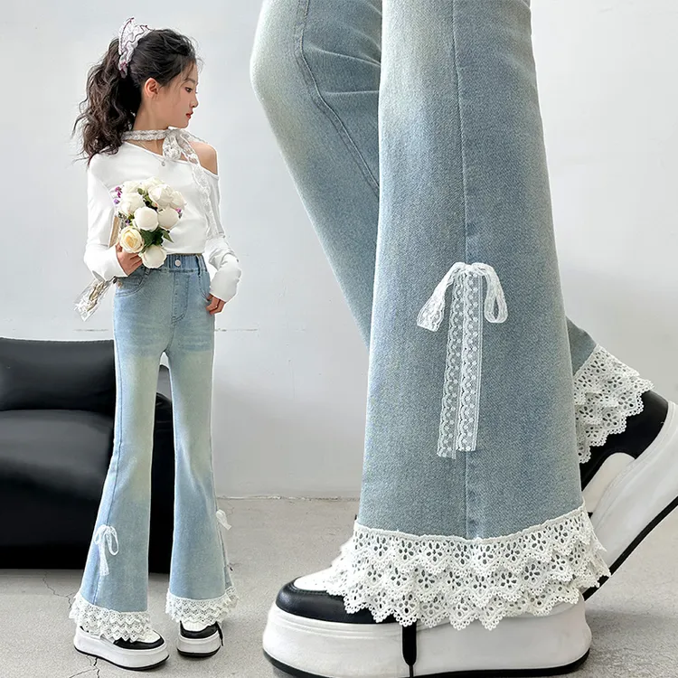 女童微喇牛仔裤春秋2025新款儿童蕾丝花边喇叭裤女孩大童裤子显瘦