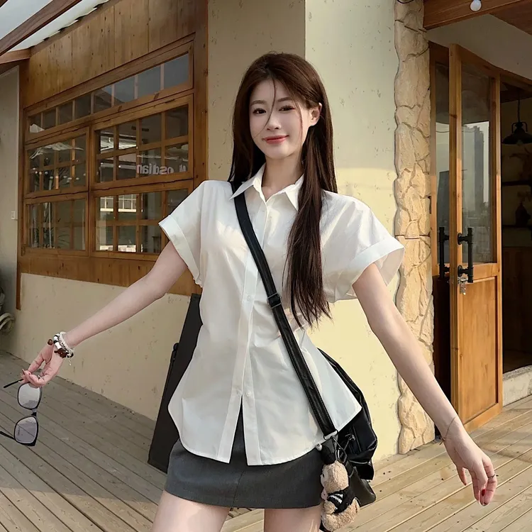 休闲慵懒风短袖POLO领白色衬衫女装夏季收腰显瘦简约衬衣时尚上衣