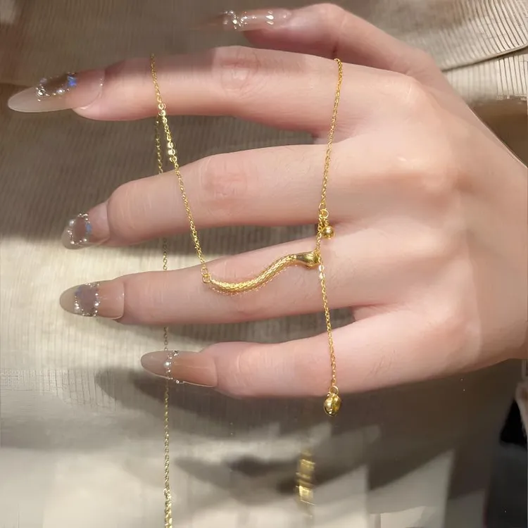 柯柒 钛钢项链 金色小灵蛇项链轻奢时尚气质小众设计感甜美锁骨链