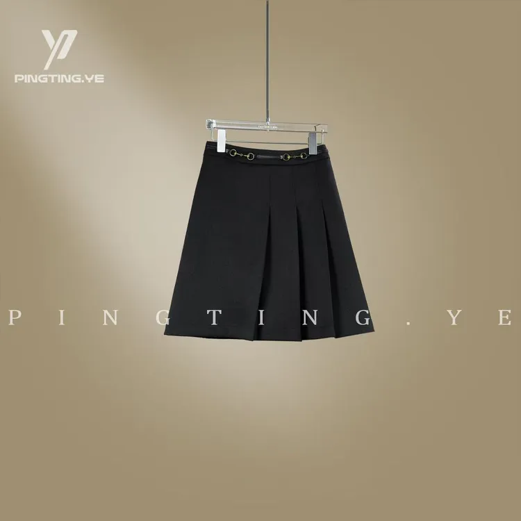 PINGTING.YE马蹄扣设计压褶时髦小众减龄五分半身裙PT2638