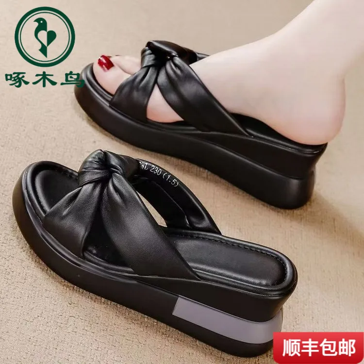 啄木鸟水晶防滑爆款透明黑色凉拖拖鞋女夏季外穿2025新款女鞋坡跟