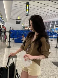 卡其色复古长袖衬衫女2025新韩版百搭小个子高级感休闲POLO领衬衣