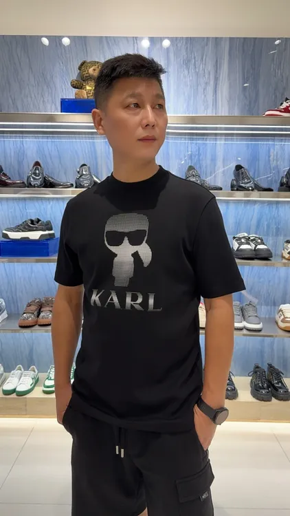 KA尔正品男士轻奢早秋款短袖男士圆领黑色时尚T恤上衣