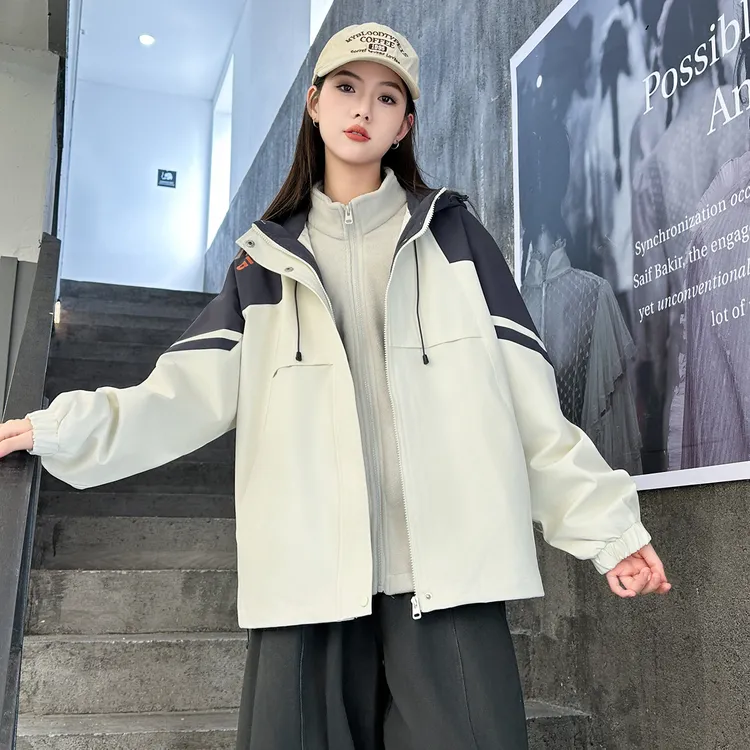 女大童三合一冲锋衣防水2025新款儿童夹棉加厚女童秋冬可拆卸外套