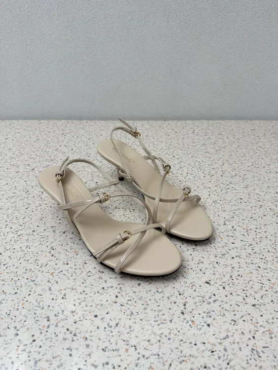 法式小众设计简约圆头交叉绑带高跟凉鞋细带一字扣舒适仙女风女鞋