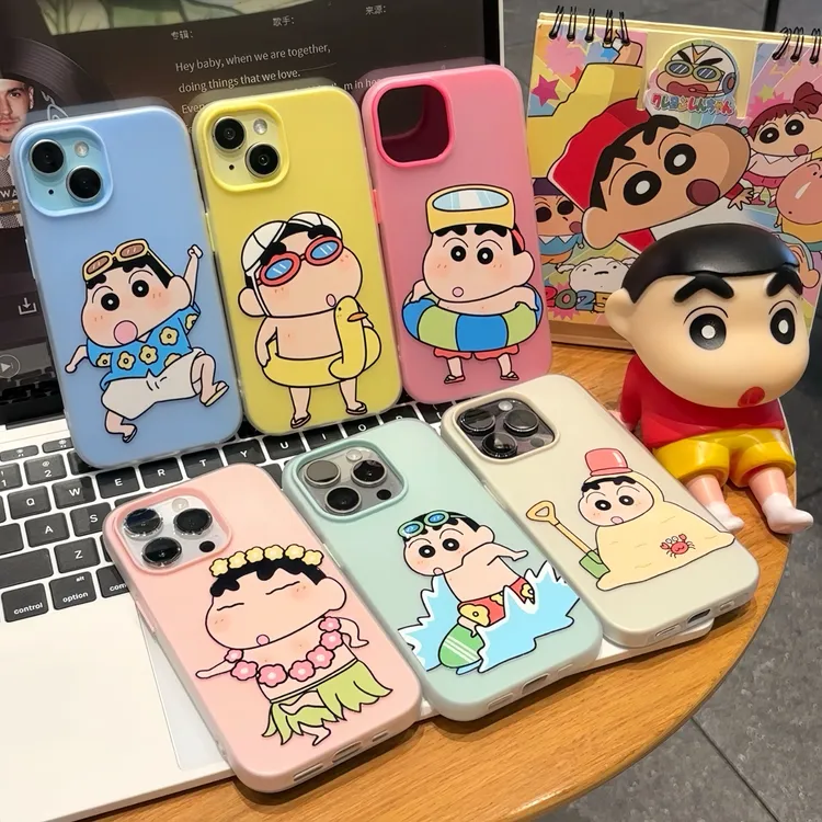 卡通小新三丽鸥适用苹果16磨砂肤感手机壳iphone15大孔14防摔13软