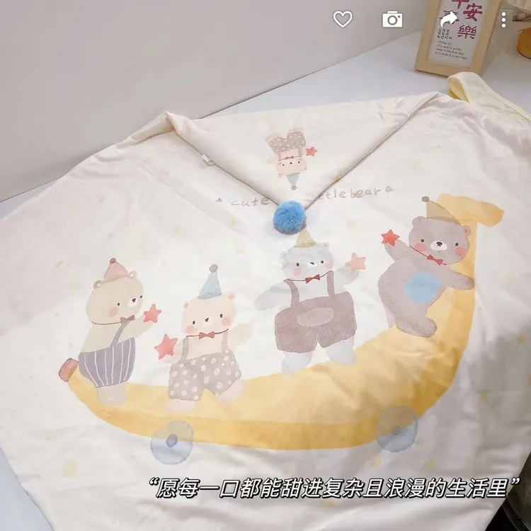 新生婴儿包被童话元素纯棉A类春秋款包被产房襁褓外出400克带帽