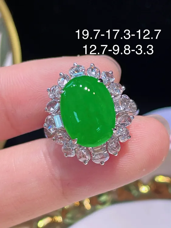 翠翠笙 天然缅甸翡翠A货 满绿蛋面戒指 18k金镶嵌钻石  细腻水灵