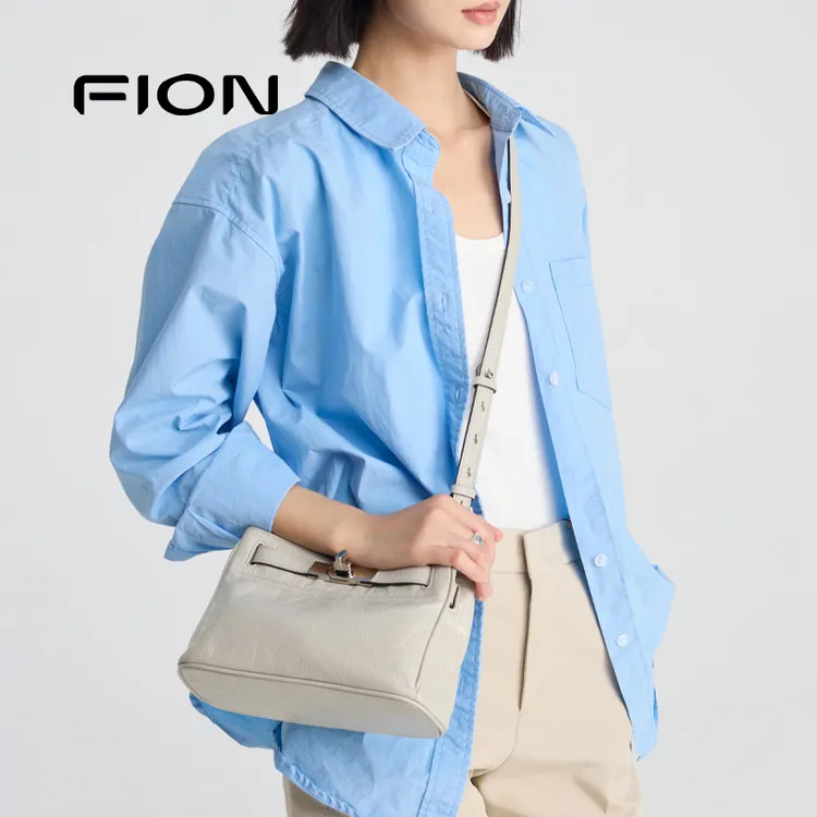 Fion/菲安妮【双十一送挂饰】时尚简约凯莉单肩包斜挎包FAAFRMP006