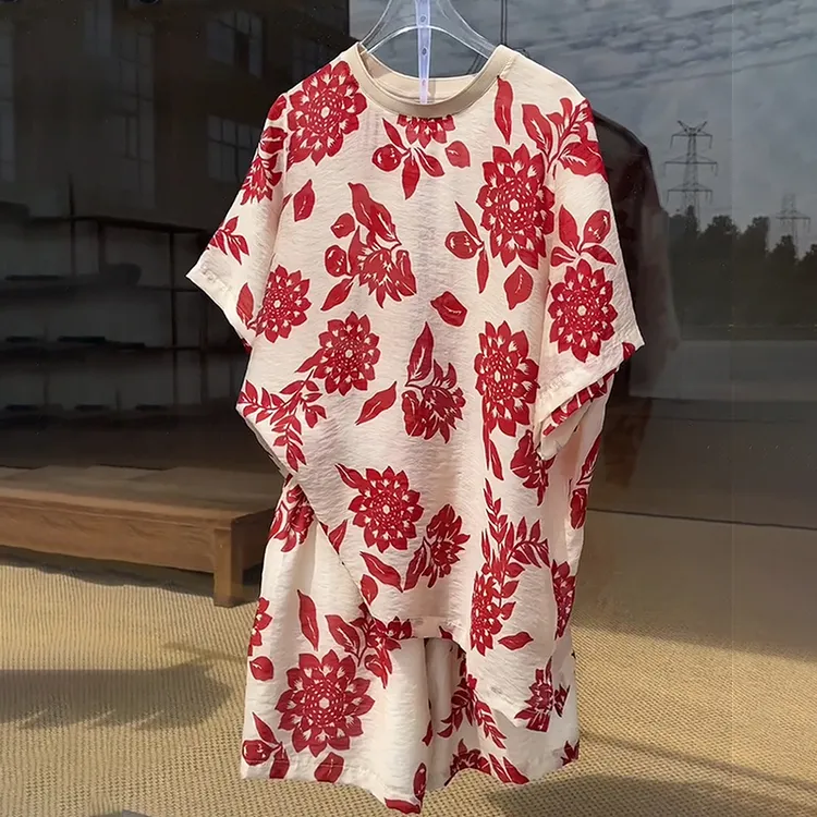 新款碎花宽松显瘦减龄休闲套装女短袖T恤高腰印花短裤俩件套