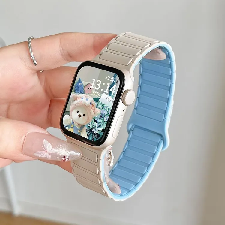 适用小米手环9Pro表带红米watch5/4磁吸硅胶8Pro手表腕带替换链