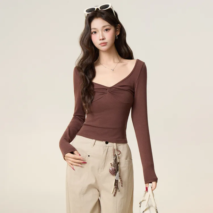 新款时尚扭结设计感V领长袖T恤女秋冬季内搭打底衫正肩修身上衣秋