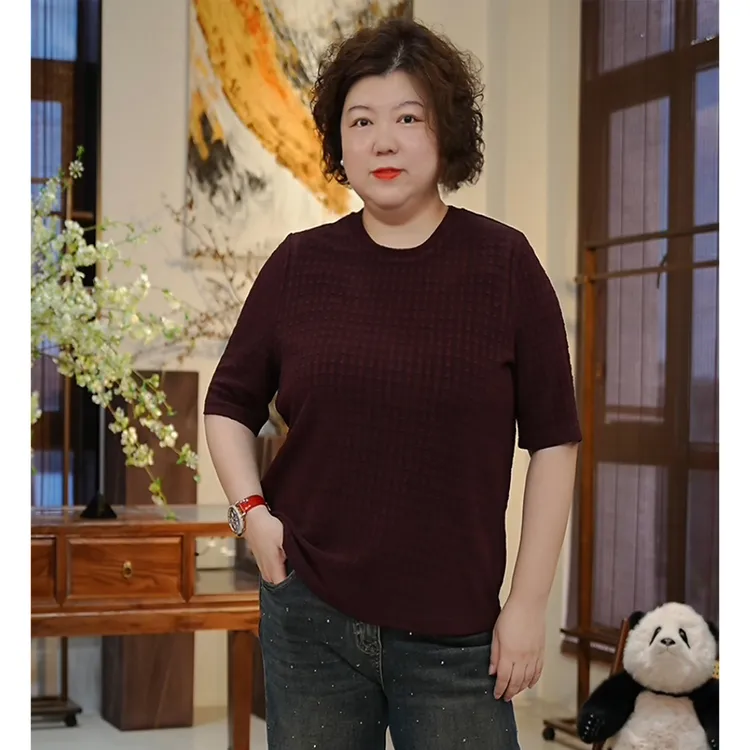 金雀绫【定格时光】设计师款简约百搭圆领加宽加大小衫SZA2SW532