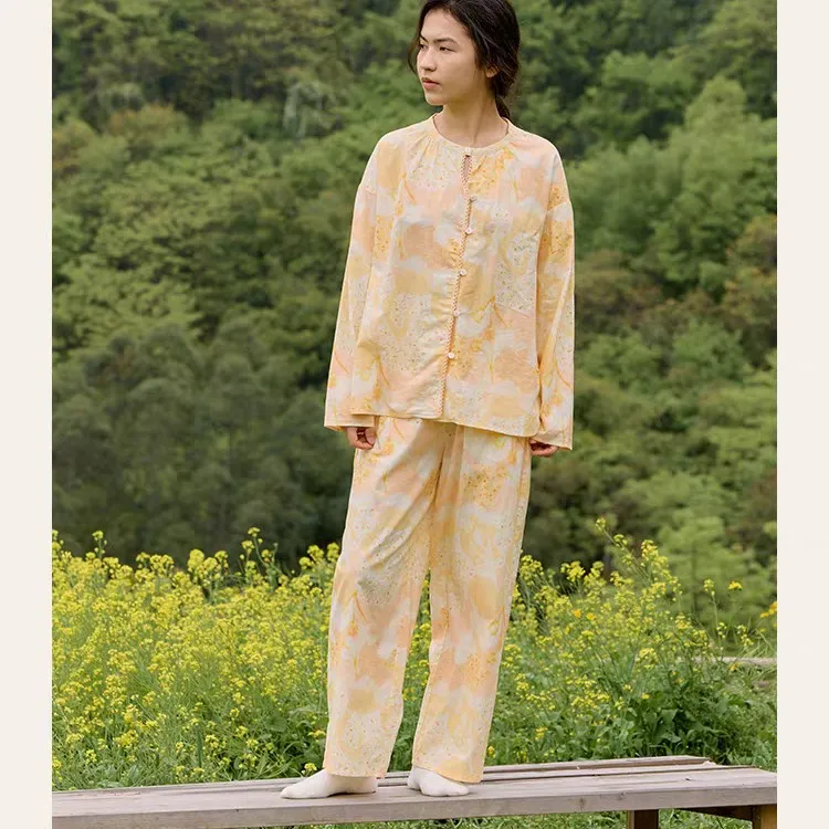 秋冬新款纯棉圆领套头花朵印花简约女士家居服
