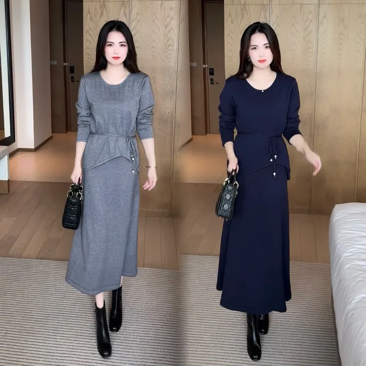 高级感两件套针织连衣裙女春秋2025新款妈妈小个子毛衣打底套装裙