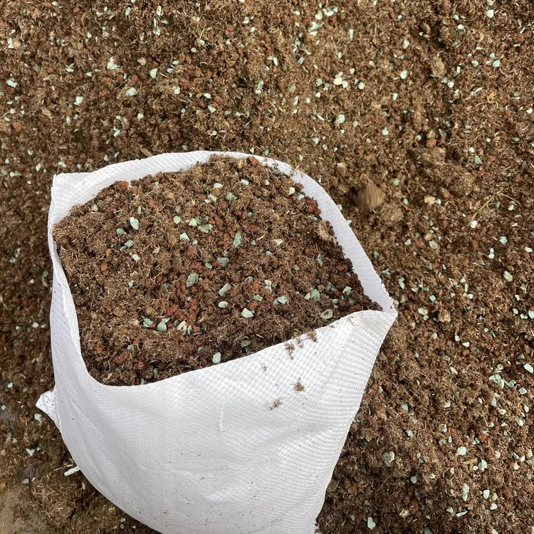 品氏泥炭土火山石颗粒土疏松透气有机促发根控养土2.5公斤的（5斤）