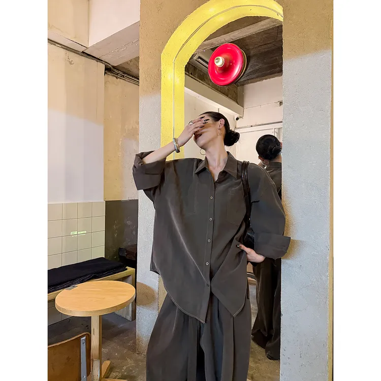 杨九七翻领高级感长袖衬衫女早秋慵懒风宽松显瘦开衫长裤套装7988