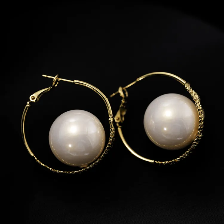 铜合金仿珍珠耳饰 法式复古高级感珍珠耳圈耳环女2025新款ins耳饰