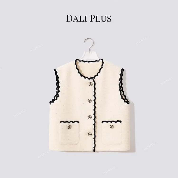 DALI PLUS“白闪蕾丝花边香风马甲”单排扣马夹-D5SS7311