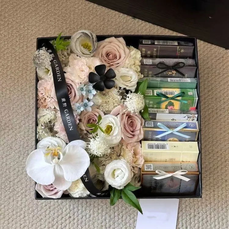 圣诞礼物香烟方形礼盒仿真花DIY烟花束包装送男友生日情人节礼盒