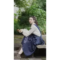 早秋-续吉麻衣25-1813【静听年华】气质V领百搭宽松牛仔背带裙